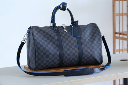 Franco Shops - Louis Vuittons  - 9480
