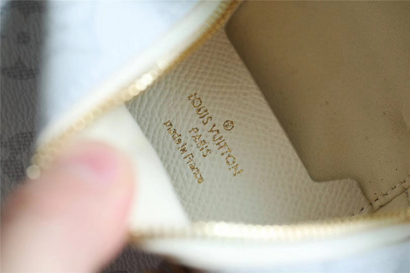 Franco Shops - Louis Vuittons  - 9270