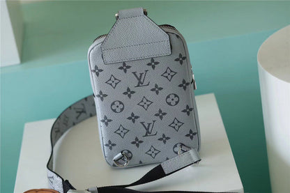 Franco Shops - Louis Vuittons  - 10204