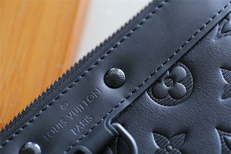 Franco Shops - Louis Vuittons  - 9262