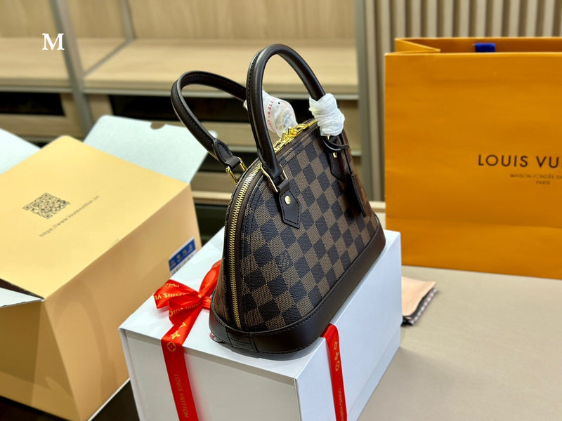 Franco Shops - Louis Vuittons  - 15015