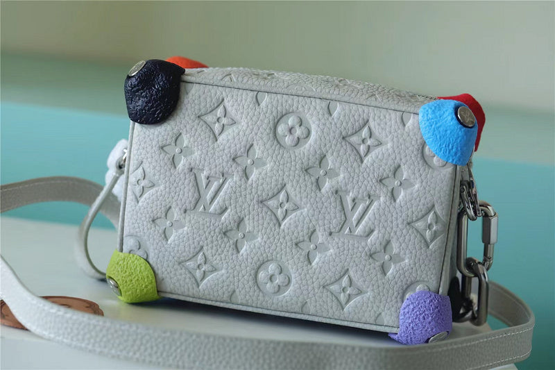 Franco Shops - Louis Vuittons  - 10139