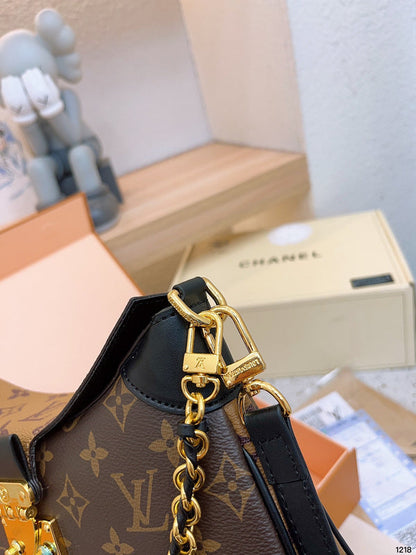 Franco Shops - Louis Vuittons  - 14874