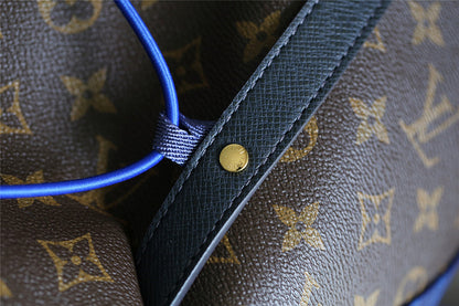 Franco Shops - Louis Vuittons  - 9747