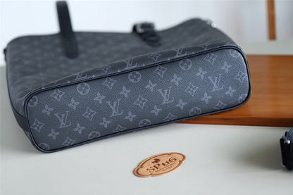 Franco Shops - Louis Vuittons  - 9845