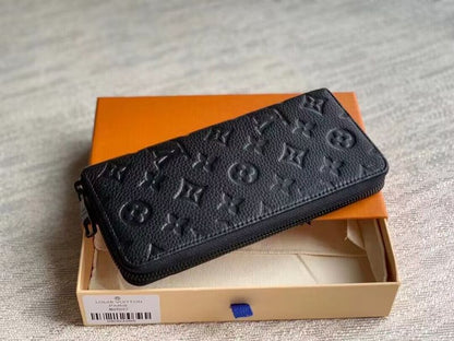 Franco Shops - Louis Vuittons  - 15758