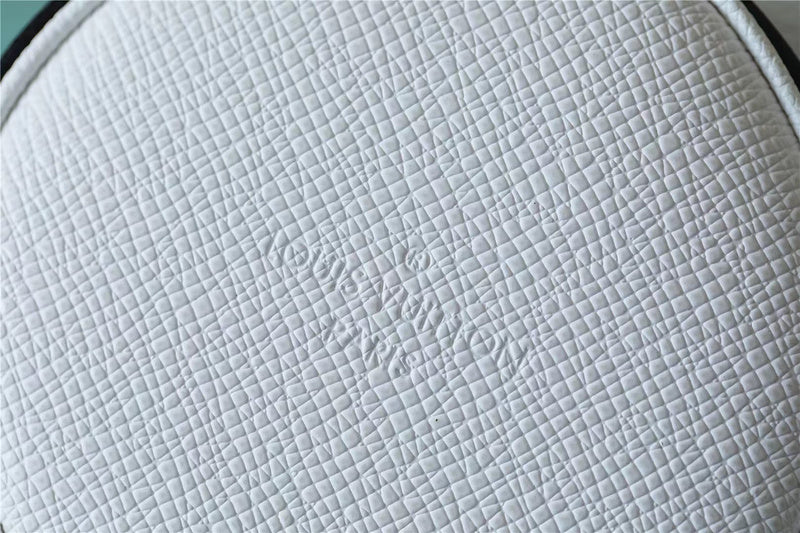 Franco Shops - Louis Vuittons  - 9947