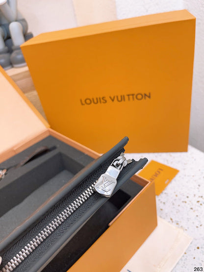 Franco Shops - Louis Vuittons  - 14969