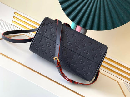 Franco Shops - Louis Vuittons  - 15217