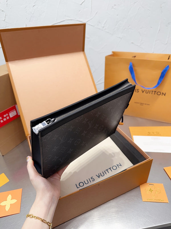 Franco Shops - Louis Vuittons  - 15019