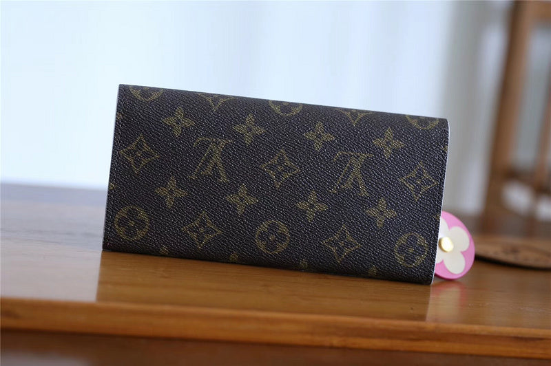 Franco Shops - Louis Vuittons  - 9418