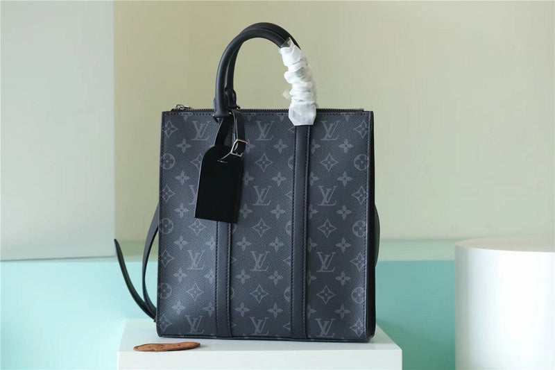 Franco Shops - Louis Vuittons  - 10027