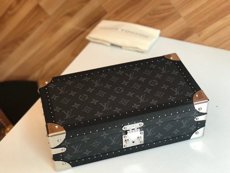 Franco Shops - Louis Vuittons  - 9502