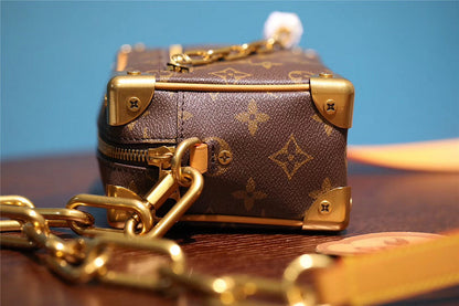 Franco Shops - Louis Vuittons  - 10151