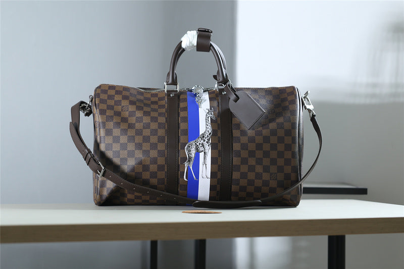 Franco Shops - Louis Vuittons  - 9456