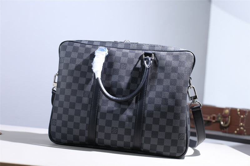 Franco Shops - Louis Vuittons  - 9855