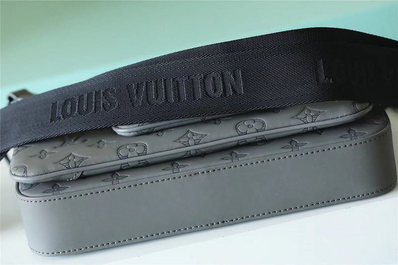 Franco Shops - Louis Vuittons  - 10045