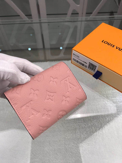 Franco Shops - Louis Vuittons  - 9153
