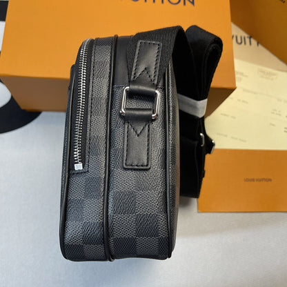 Franco Shops - Louis Vuittons  - 10075