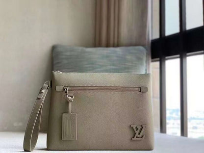 Franco Shops - Louis Vuittons  - 15274