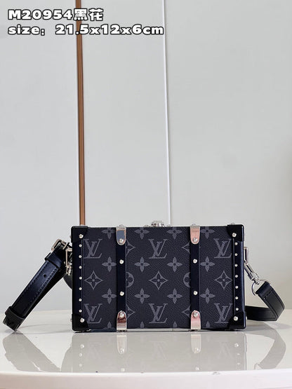 Franco Shops - Louis Vuittons  - 15399