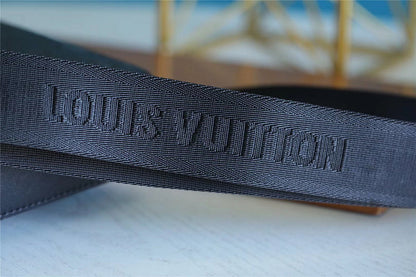 Franco Shops - Louis Vuittons  - 10111