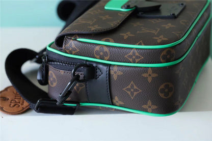 Franco Shops - Louis Vuittons  - 10095