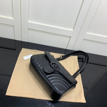 BOLSA GUCCI MARMONT PEQUENA 26