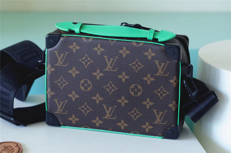 Franco Shops - Louis Vuittons  - 10114