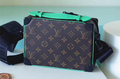 Franco Shops - Louis Vuittons  - 10114