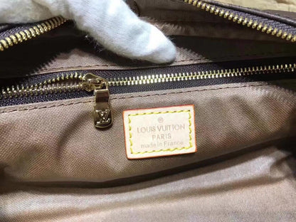 Franco Shops - Louis Vuittons  - 15589