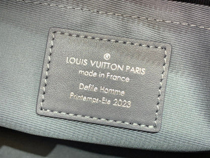 Franco Shops - Louis Vuittons  - 15253