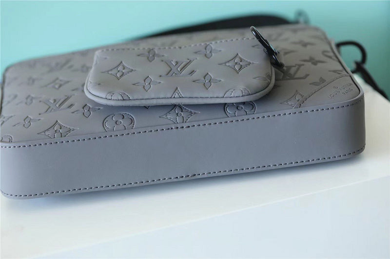 Franco Shops - Louis Vuittons  - 10048