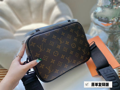 Franco Shops - Louis Vuittons  - 15038