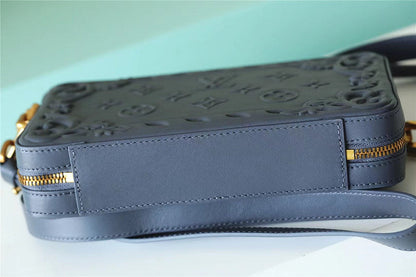 Franco Shops - Louis Vuittons  - 9938