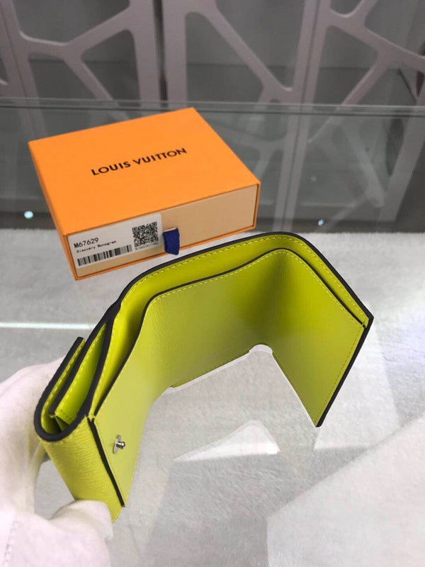 Franco Shops - Louis Vuittons  - 9194