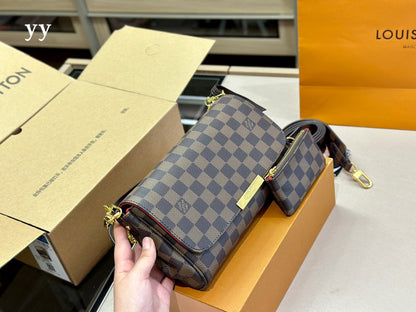 Franco Shops - Louis Vuittons  - 14993