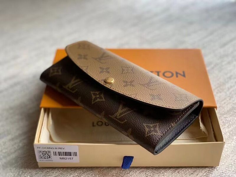 Franco Shops - Louis Vuittons  - 15763