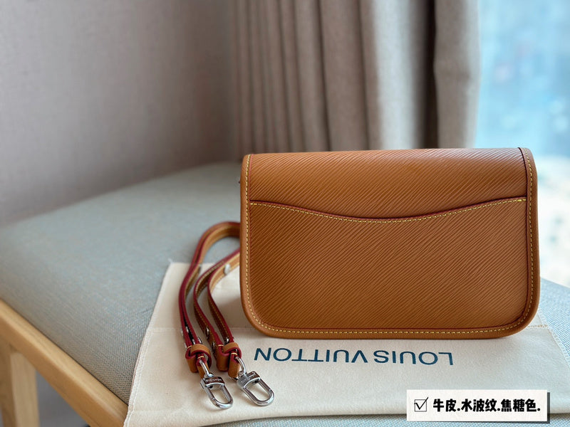 Franco Shops - Louis Vuittons  - 14935