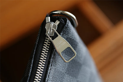Franco Shops - Louis Vuittons  - 9842