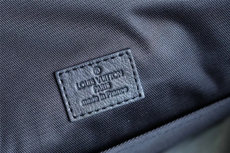 Franco Shops - Louis Vuittons  - 9847