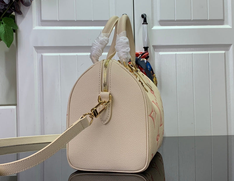 Franco Shops - Louis Vuittons  - 15823