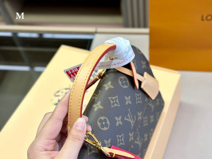 Franco Shops - Louis Vuittons  - 15016