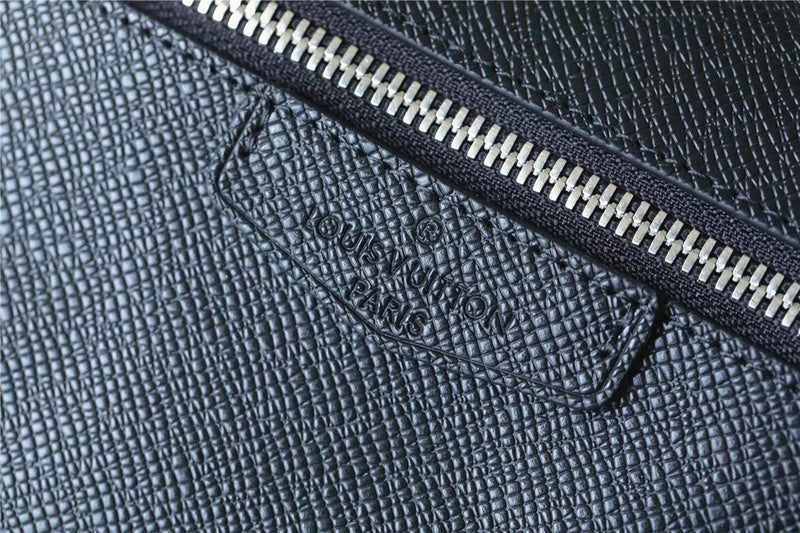 Franco Shops - Louis Vuittons  - 10194