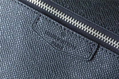 Franco Shops - Louis Vuittons  - 10194