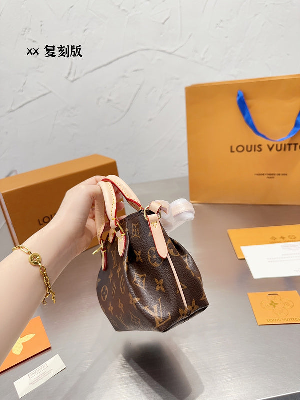 Franco Shops - Louis Vuittons  - 14918