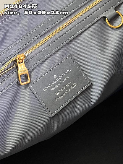 Franco Shops - Louis Vuittons  - 15371