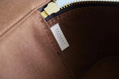 Franco Shops - Louis Vuittons  - 9205