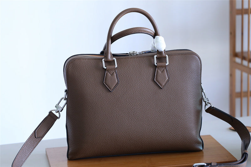 Franco Shops - Louis Vuittons  - 9877