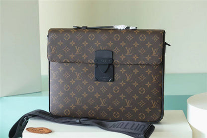Franco Shops - Louis Vuittons  - 10089